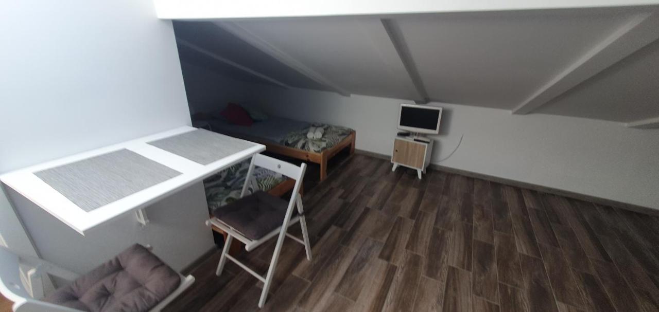 Pokoje Na Poddaszu Czwarte Pietro Ustka Buitenkant foto
